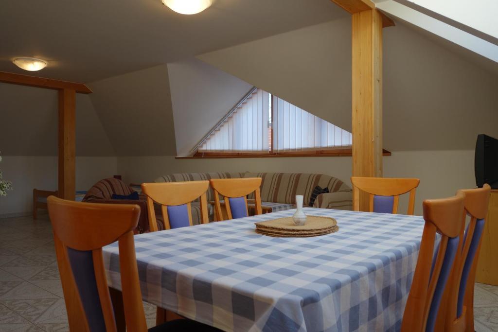 Apartmany Arnika Horní Planá Buitenkant foto